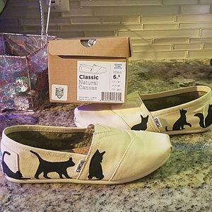 Custom hand painted toms